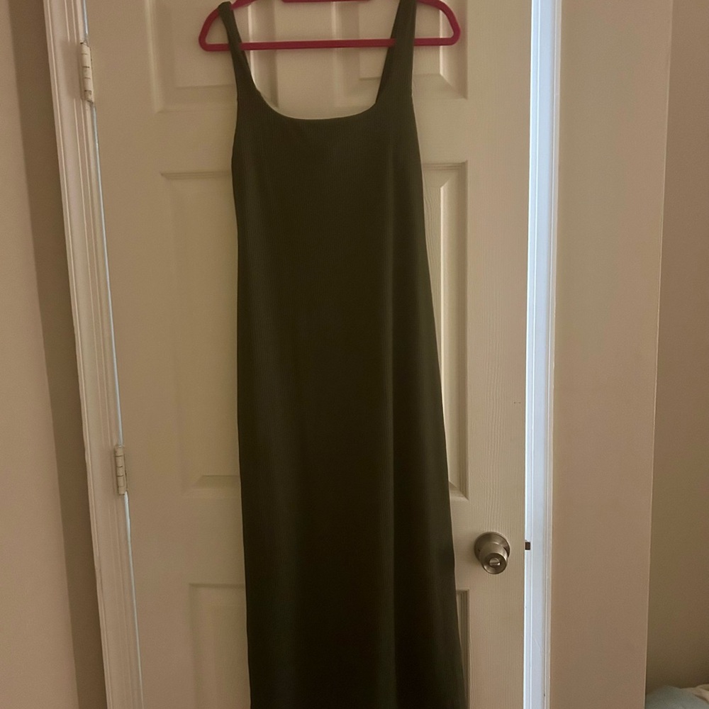 Ribbed Olive Maxi Dress
